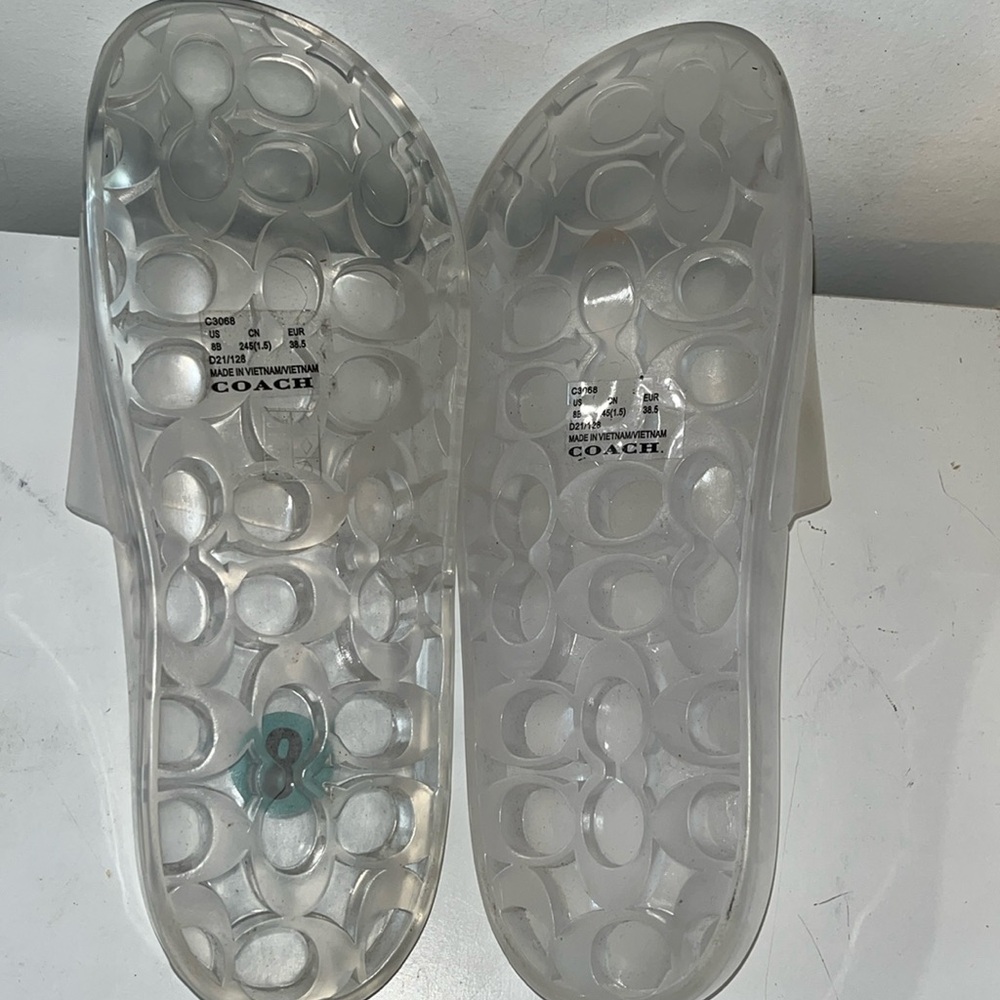 NWOT COACH ULYSSA LOGO FLATS POOL SLIDS CLEAR SIZE 8 - Picture 7 of 9